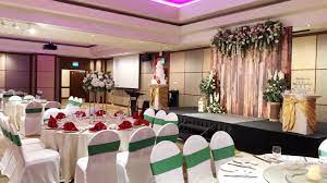 Popular attractions orchard road and raffles place are located nearby. Holiday Inn Singapore Atrium Wedding Venue From 938 Table So You Can Splurge On Your Honeymoon Instead