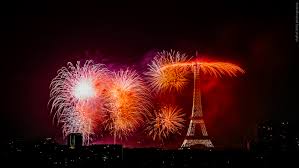 Vous y dégusterez des plats traditionnels français aux portions généreuses. Feu D Artifice Du 14 Juillet 2018 Paris Mahdi Aridj Photography