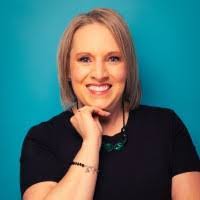 Suzanne Houghton's Instagram, Twitter & Facebook