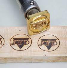 Pin By Vivian Meireles On Moveis In 2021 Wood Branding Wood Branding Iron Branding Iron