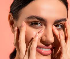 Hyaluronic Acid for Dark Circles in Paris