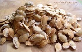I Cant Stop Eating These Hahah Help Roasted Butternut Squash Seeds Butternut Squash Seeds Roast Pumpkin