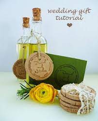 Wedding Gift Tutorial Wedding Gifts Gifts Place Card Holders