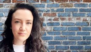 Karen Harte's Instagram, Twitter & Facebook