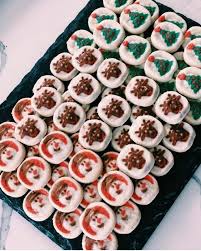 Heat, place, and bake for. Credit To Christmas And Winter On Instagram For This Snap Of Theae Beautifully Festive Pillsbury Christmas Bucket Christmas Desserts Merry Christmas Everyone