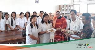 Oleh karena itu tak heran jika para siswa dan orangtua murid berusaha mencari sma/smk negeri terbaik di kab gianyar bali atau sekolah menengah atas swasta terbaik di kab gianyar bali,dan urutan sekolah terbaik di kab gianyar bali 2018 untuk putra dan putrinya yang telah lulus smp. Smk Pertanian Di Bali Ya Smkn I Petang