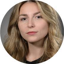 Eleanor Latorre's Instagram, Twitter & Facebook