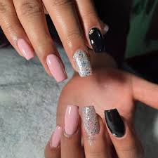 Pero si buscas una rosa negra, no podrás encontrar una en la naturaleza. Nails By Nicole Unas Acrilicas Rosa Negro Servicio Facebook