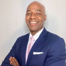 Leadership Greater Chicago recently welcomed Damion Heron, Midwest Region  Executive, Corporate Responsibility at JPMorgan Chase & Co. to our Board of  Directors. As an active civic leader and #LGCFellow since 2018, Damion