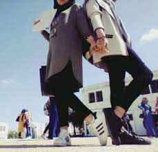 Hijabi Photo Session With Your Best Friend Trendy Girls Hijabi Hijabi Best Friends