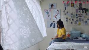 Beberapa orang mengalami kesulitan ketika harus mendesain kamar tidur, khususnya kamar tidur utama agar tetap terasa nyaman walaupun memiliki ruangan yang kecil. Two Blue Stripes 2019 Imdb