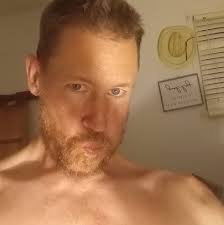 Looking for pubs with live music near the opry for day time entertainment ?  How's music city bar & grill ? Is it worth checking out ? Or any other  recommendations? Also