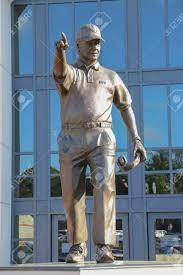 Jun 19, 2021 · bobby's mother made her exit from albert square in 2017 following the fallout from her son being publicly exposed as lucy's killer. Bobby Bowden Statue At Fsu Stock Photo Picture And Royalty Free Image Image 41482354