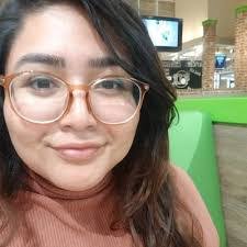 Molly Banta's Instagram, Twitter & Facebook