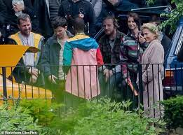 Antron pippen, the eldest son of nba star scottie pippen, has died aged 33. Gillian Anderson Reunites With Her On Screen Son Asa Butterfield On Set Of Sex Education Daily Mail Online