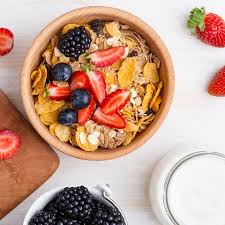This low calorie chicken dish is easy to make and takes 30 minutes to cook. 30 Low Calorie Breakfasts To Keep You Full According To Dietitians