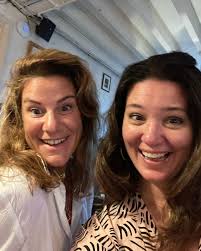 Friday: LAX to London to Elizabeth line to 2nd train to Whitstable, Kent to  @itsmoley 's new house. HAPPY BIRTHDAY!! 🎂