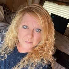 Terry Manos's Instagram, Twitter & Facebook