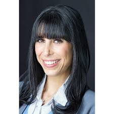 Kimberly Resnick's Instagram, Twitter & Facebook