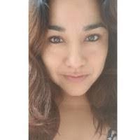 Daisy Mota's Instagram, Twitter & Facebook