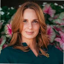 Meet the Walmart deli employee who's also a track star hoping to make the  Olympic team