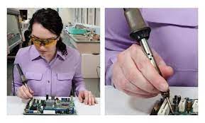 Electrical Engineering Memes I Ll Give You A Hot Tip That S Not Where You Hold The Soldering Iron Facebook