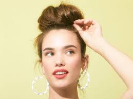 I wont be going over the steps of drawing heads. Hair Tutorial Three Step Messy Bun Makeup Com