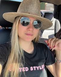 Joanna Miranda (@joanna.mirandaa_) • Threads, Say more