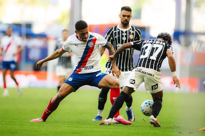 Brasileir&atilde;o: em jogo quente, Bahia e Corinthians empatam na Fonte Nova