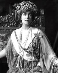 Queen Marie Of Romania Romanian Royal Family Queen Mary Romania