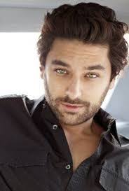 Sasha Sanders's Instagram, Twitter & Facebook