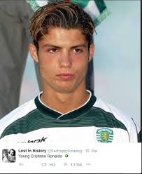 Doch kaum einer weiß, wie er als kind war. Cristiano Ronaldo Fruher In Jungen Jahren Und Heute