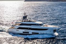 Kaudella 2021 räikkönen ajaa formula 1:ssä alfa romeolla. Enjoying The Ride Inside The Custom Line Navetta 33 Yachts International