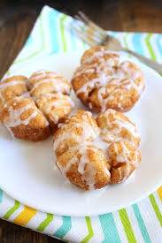 I despise those recipes that call for using canned biscuit dough! Easy Monkey Bread Muffins Recipe Live Well Bake Often