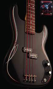 Air Brushing A Bass Guitar Guitar Bass Guitar Cool Guitar