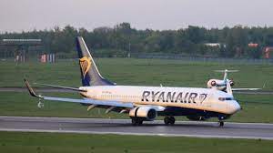The ryanair flight from athens to vilnius, lithuania, carrying some 170 passengers mr. Dm4zm2h2yhpm M