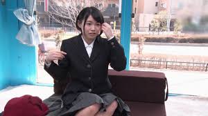 女子○生限定】マジックミラー号 「下着メーカーのモニター調査」と称して生おっぱいをモミモミしながらインタビュー : もっと、背面駅弁！