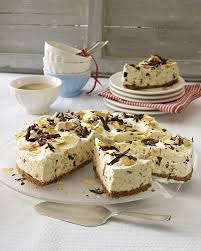Philadelphia Torte Mit Gerosteten Mandeln Und Schokostuckchen Rezept Lecker Frischkase Kuchen Ohne Backen Kuchen Ohne Backen Kuchen Und Torten