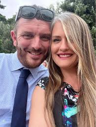 hello, where can I get my eyebrows done too?