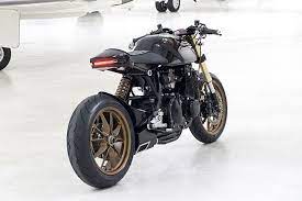 More Than A Decade Ago I Watched A Team Rebuild A 1000 Hp Subaru Engine In Just Over 20 Mins With The Lead Mechanic Screami Cafe Racer Design Cafe Racer Suzuki