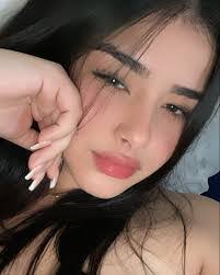 Ermelinda Lopez's Instagram, Twitter & Facebook