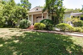 He trusted me to proofread the manuscript of his novel, the green hills of stranglethorn. Green Hills Is A Nashville Suburb With Large Properties And Shopping Galore Mansion Global