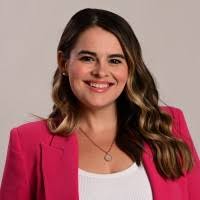 My team at ESPN is hiring! We are looking for a full-time Social Media  Specialist I and Social Content interns for the spring. Do you love sports,  social media and ESPN? Check