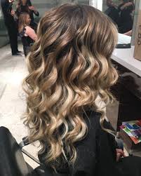 So jealous everyone by wearing this ultimate hairstyle and be the show stopper. Prom Hairstyles For Long Hair Down Loose Curls Chickasha 68 Stunning Prom Hairstyles For Long Hair For Trendy Fashion Long Sleeve Dresses For Women Online