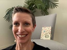 Mia Harms's Instagram, Twitter & Facebook