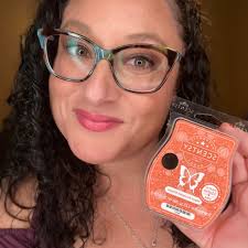 Veronica Cruz Independent Scentsy Consultant