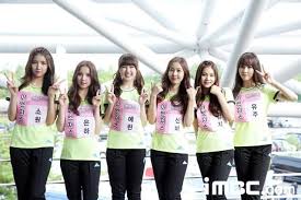 Before its dissolution, gfriend dropped a series of hits such as glass bead, (2015) me gustas tu (2015) and apple (2020). Gfriend Yuju Isac 2015 Fc Yuju Gfriend Viá»‡tnam Facebook