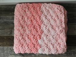 Crochet beginner shells baby blanket afghan is a free pattern by marly bird perfect for new crocheters. Crochet Pink Bubbles Baby Blanket Pattern Simple Shell