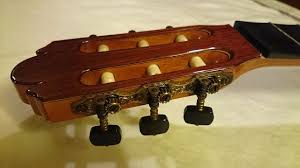 吉他詩人 施夢濤老師 古典吉他教學 吉他弦鈕更換民謠吉他旋鈕古典吉他弦鈕 德國全手工黑檀弦鈕 台灣西班牙吉他演奏家收藏家施夢濤老師古典 wine rack decor storage