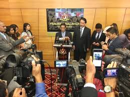 6 people were killed in the accident. Inquiry Blames Unprepared Staff Moh Bomba For Sultanah Aminah Hospital Fire Deaths Codeblue